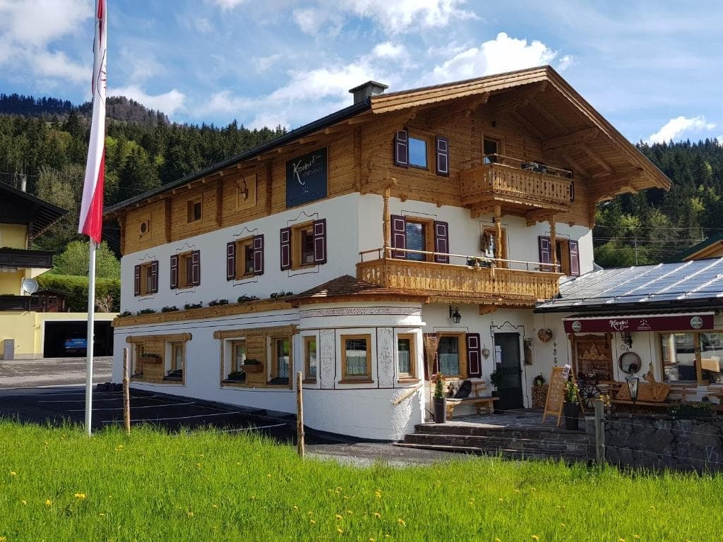 Land - und Apartmenthaus Kapelln Fieberbrunn
